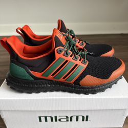 ADIDAS ULTRABOOST NCAA PACK - UNIVERSITY OF MIAMI  UM