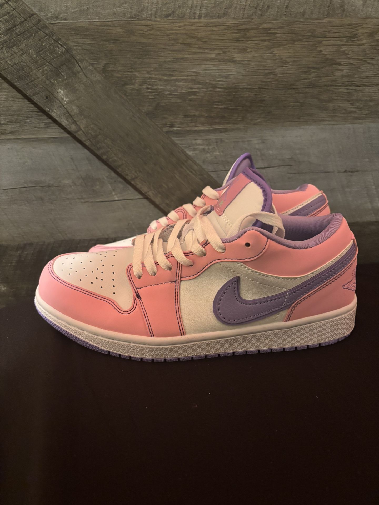 jordan 1 low se artic punch