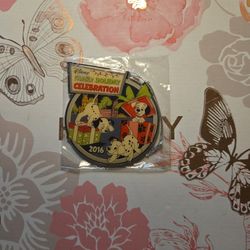 2016 Disney Holiday Ornament