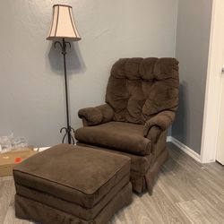 MUST GO Comfy $25 Swivel Rocker Chair and Matching Ottoman
