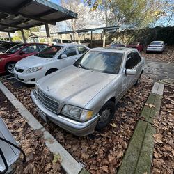 2000 Mercedes-Benz C-Class