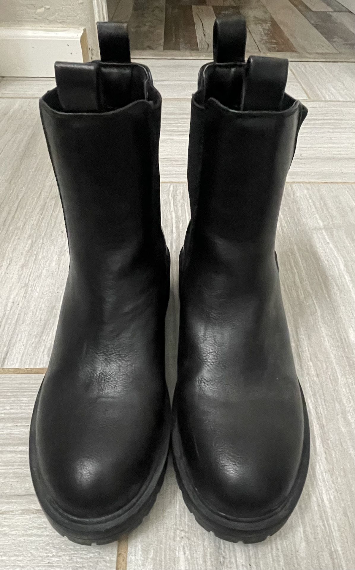 American Eagle Women’s Boots Size 7