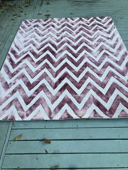 8x10’ Pink/cream Chevron Heavyweight Wool Area Rug