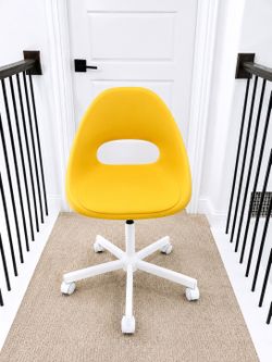 IKEA ELDBERGET / MALSKÄR Swivel Desk Chair – Yellow & White