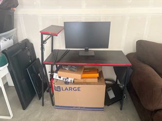 Gaming desk