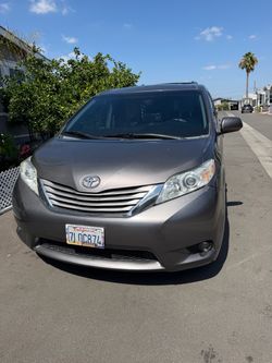 2015 Toyota Sienna