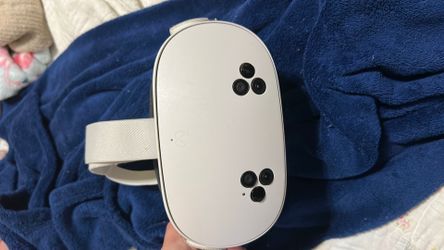 VR Headset, Non-Smoking Home