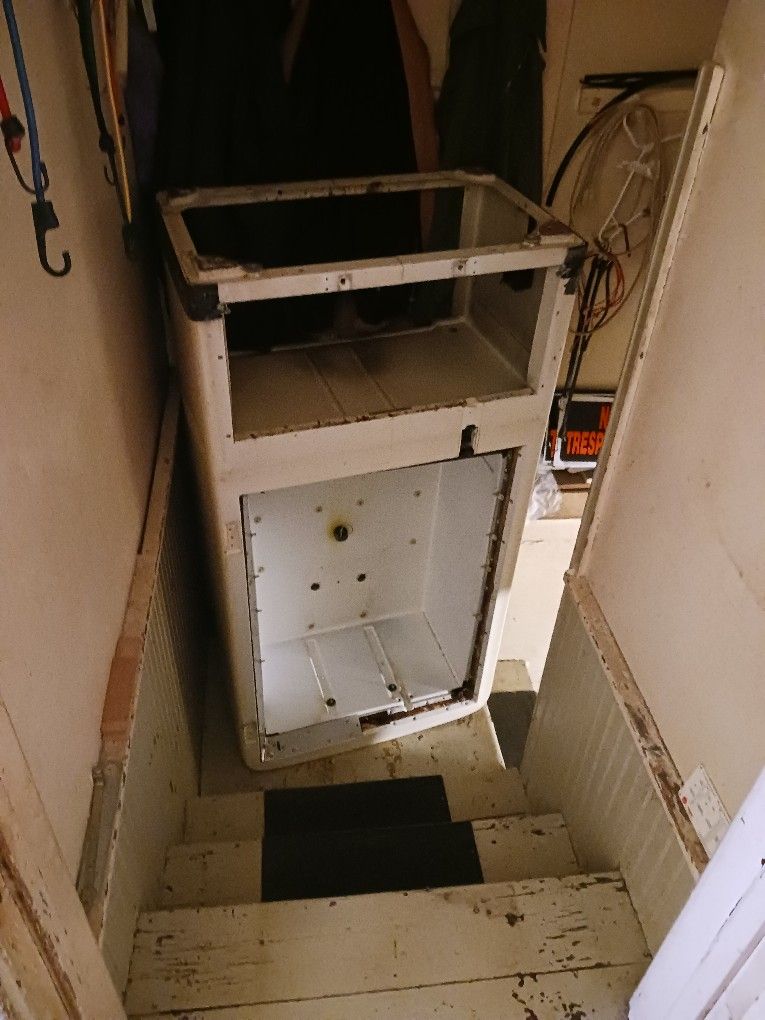 Free Scrap Refrigerator