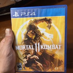 Mortal Kombat 11 Sony PlayStation 4 PS4 Video Game 
Pre Owned Tested Works