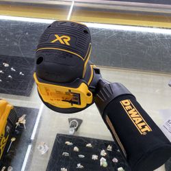 DeWalt Random Orbit Palm Sander 