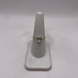 14kt Gold Engagement Style Ring w/ Heart Style Design