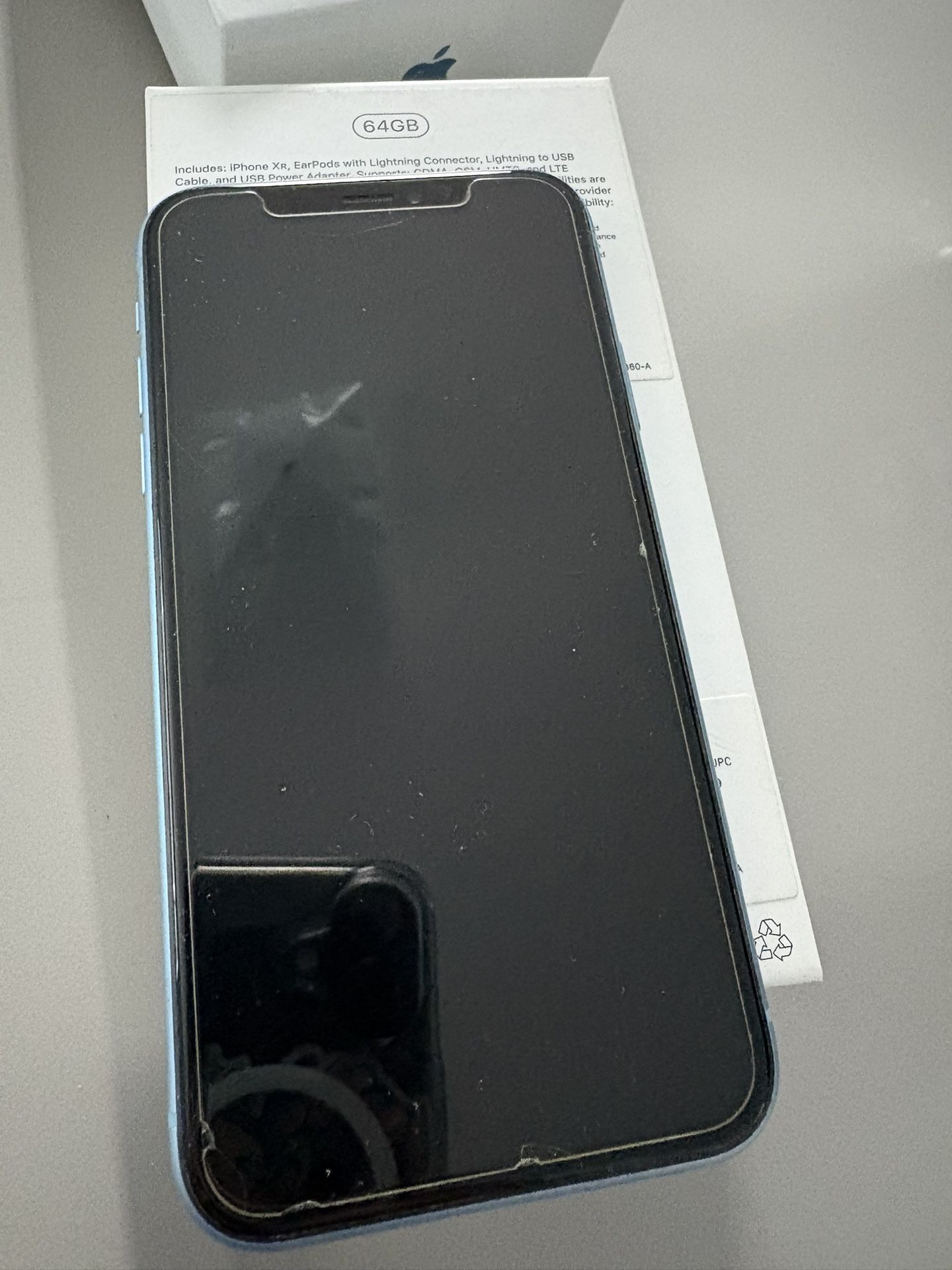 iPhone XR Blue 64 GB