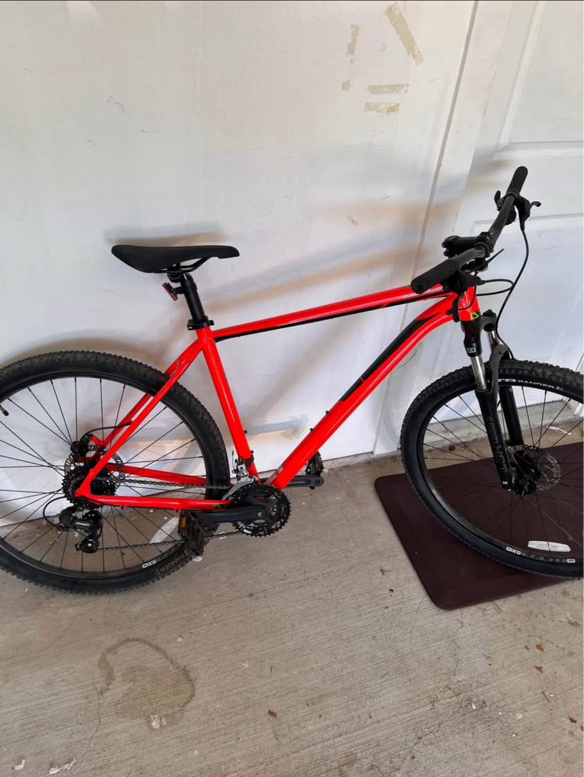 Cannondale Trail Mountain Bike - Barely Used