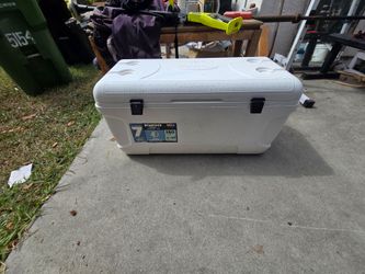 Igloo 150 Qt Large Cooler