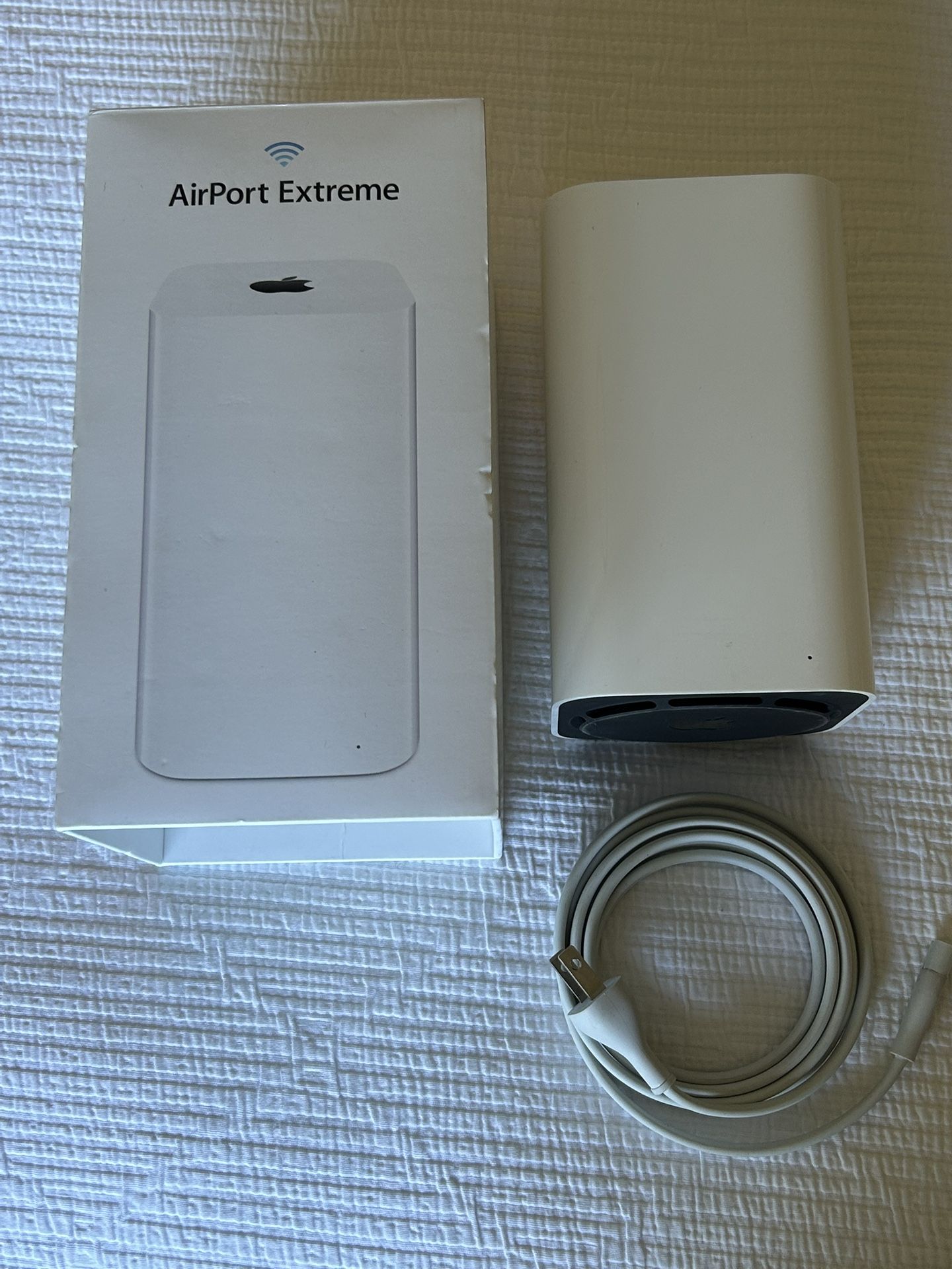 Apple AirPort Extreme Router