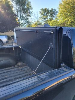 Bed cover / electric running boards