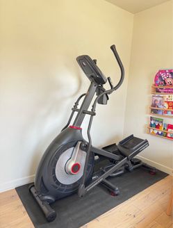 Schwinn 430 Elliptical Trainer – Excellent Condition