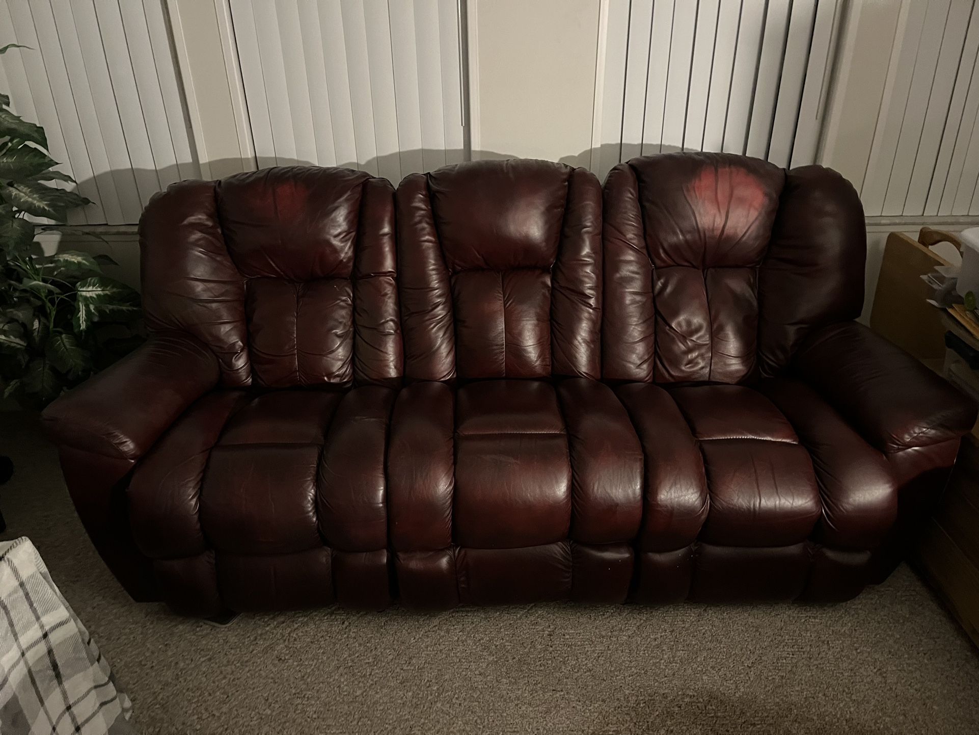 Lazy Boy, Leather Electric Couch/Recliner & Matching Leather Manual Love Seat