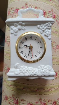 Shabbychic Porcelain Clock white floral embossed Farmhouse