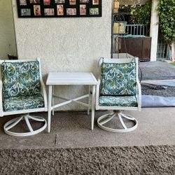Rock & Swivel Chair & Table