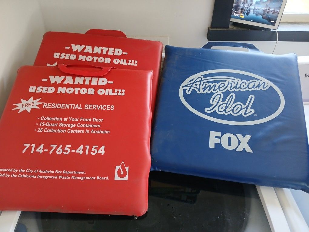 FREE Stadium Seat Cushions