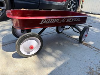 Radio flyer wagon