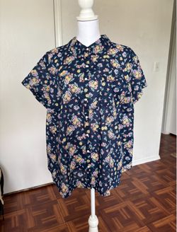 St. John’s Bay navy, pink & yellow short sleeve button down shirt size 1X