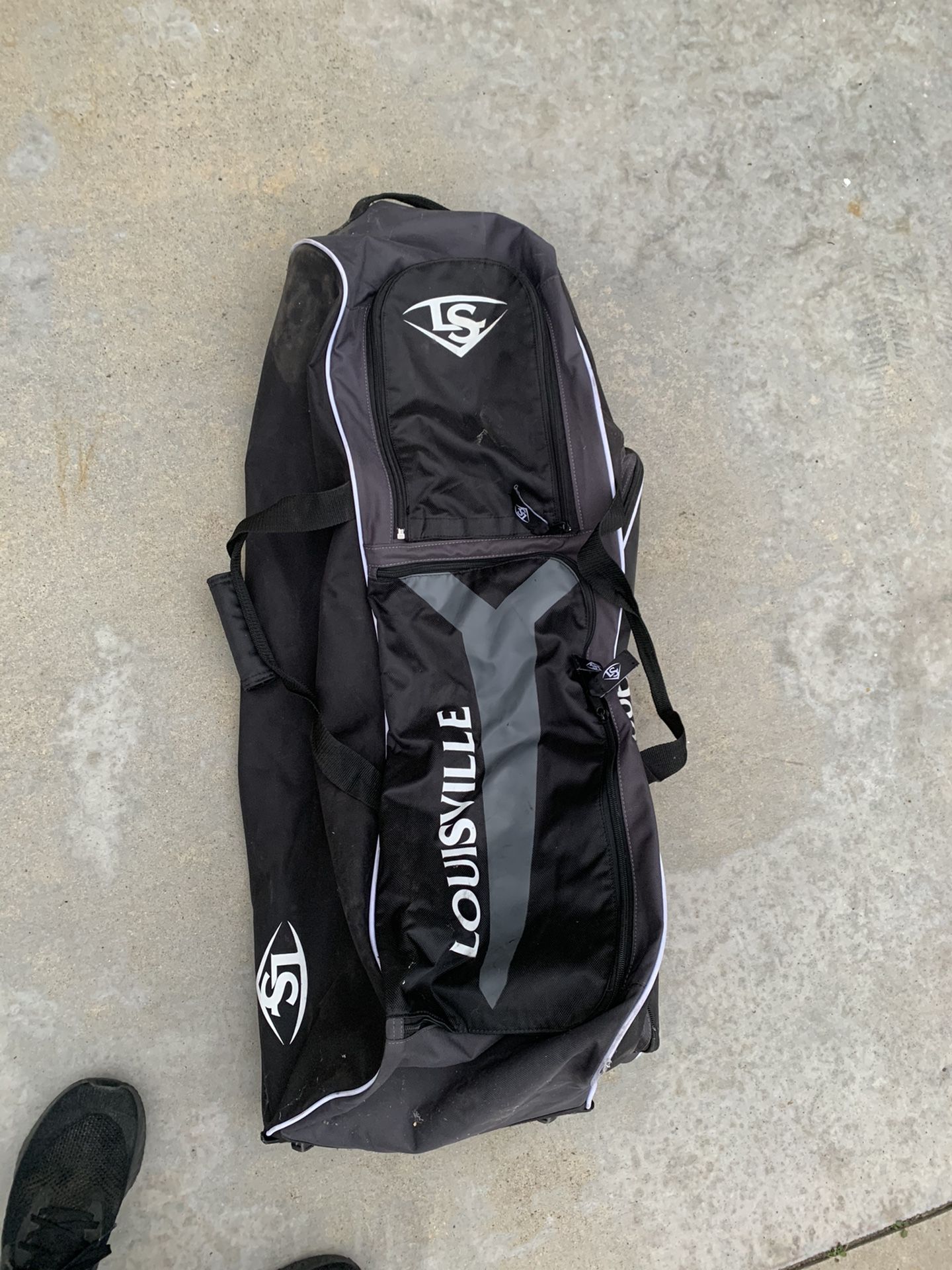 Louisville Slugger- Bat Bag (equipment)