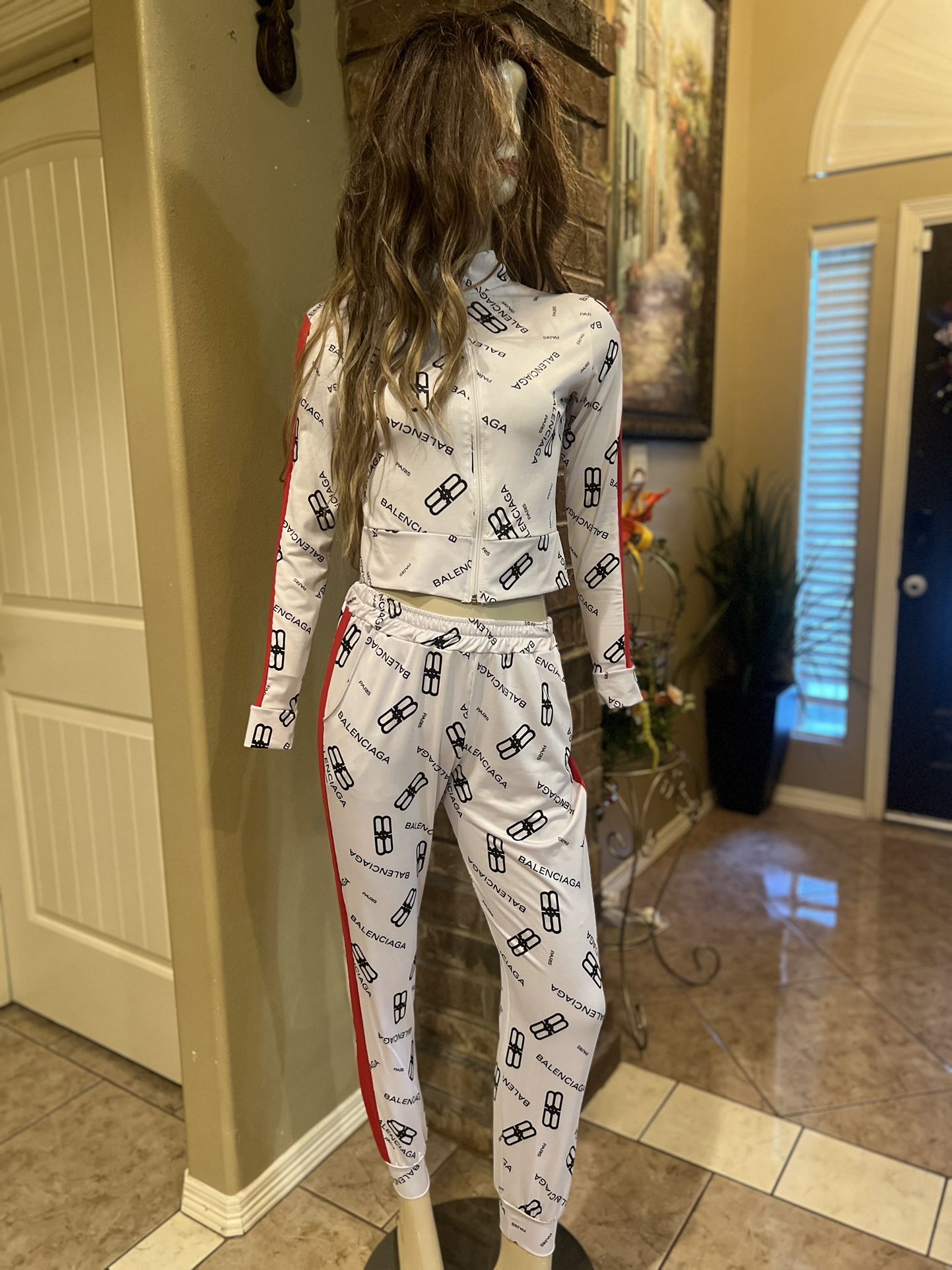 Women’s Tracksuit Size Small