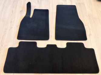Tesla Model Y Juniper (25’+) OEM Carpet Floor Mats