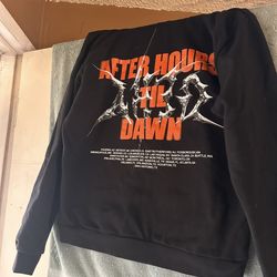 “After hours till dawn “ XL zip up hoodie from actual 2025 concert