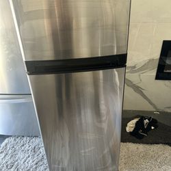Refrigerator $250 