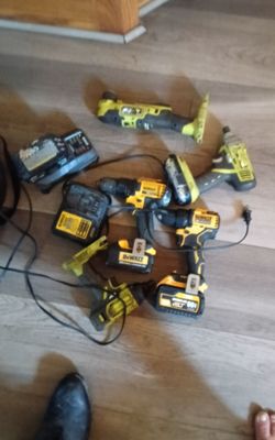 Multiple drill sets Ryobi and DeWalt