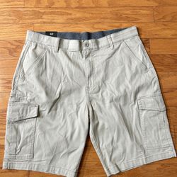 NWT Denali men's cargo shorts Size 38