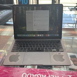 MacBook Air M2 (256GB) – For Sale