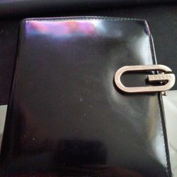 Authentic Gucci wallet Excellent condition