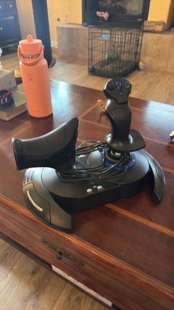 Thrustmaster t-flight Hotas 4