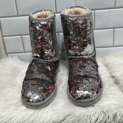 UGG Australia silver Sequin sparkle Boots size 7