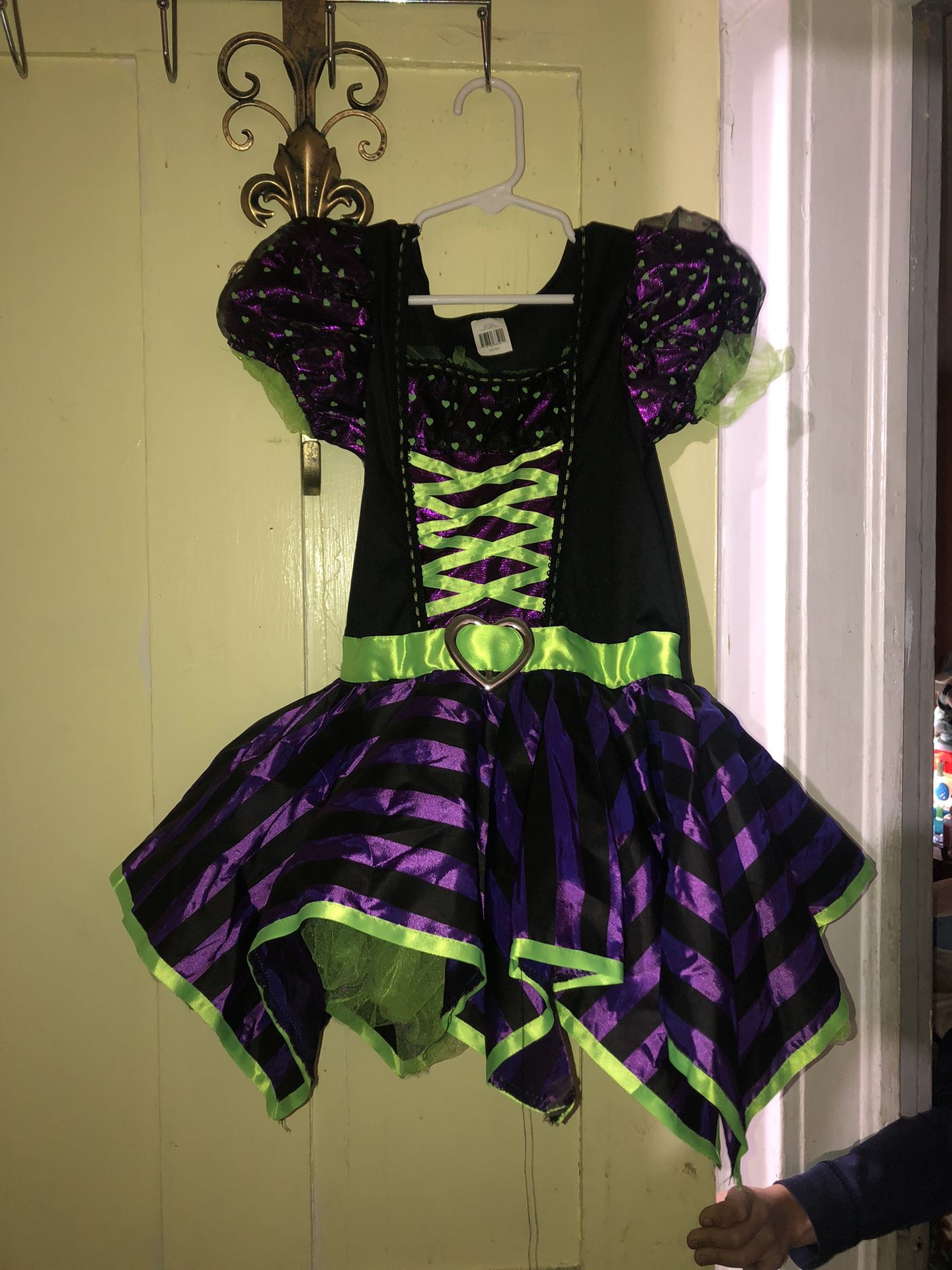 Little Girls Size Small 6  Holloween Costume 