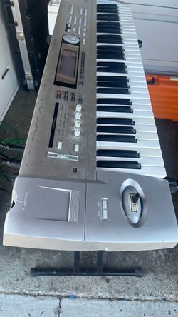 KORG TRITON LE
