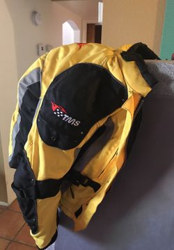 Armored motorcycle jacket