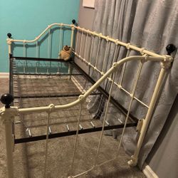 Vintage Daybed