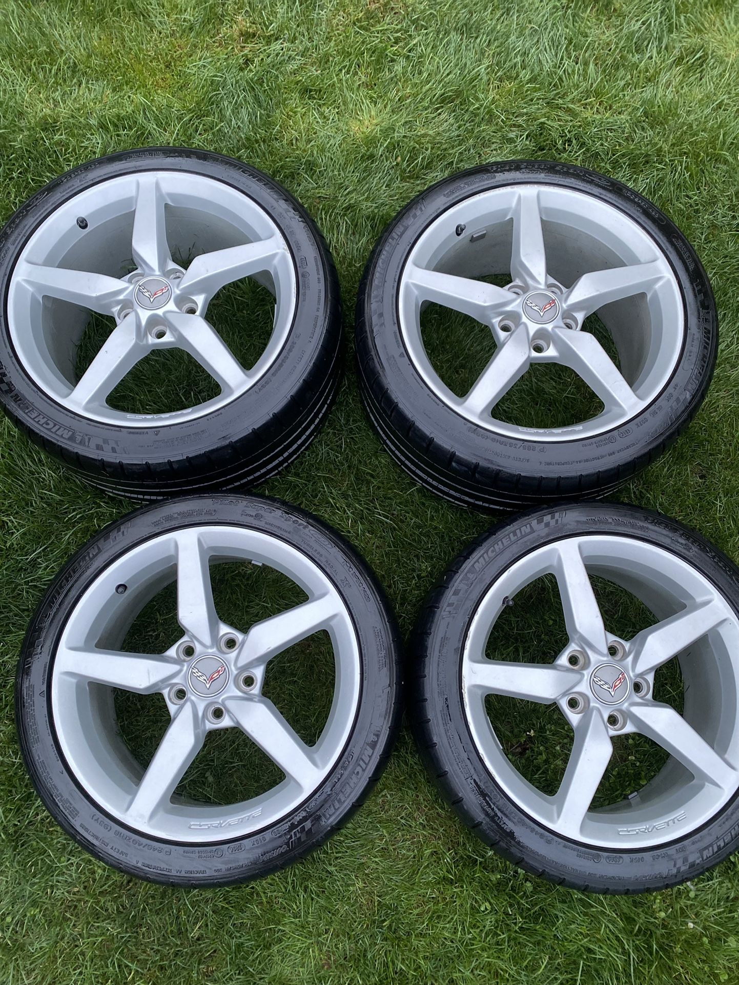 Chevy Corvette 5 Spoke Front & Rear Wheels OEM # 209…86…434/209…86…438 Set of 4 With Tires