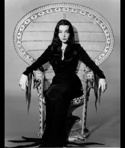 MORTICIA ADDAMS PICTURE