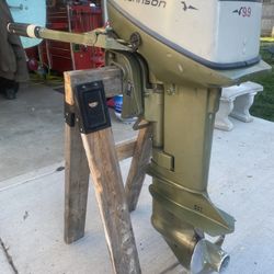 1975 Johnson 9.9hp Outboard Motor 