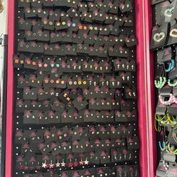 Jewelry And Displays 