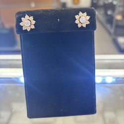 14k Beautiful diamond Earrings 