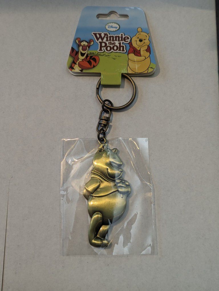 Disney Winnie the Pooh Brass Pewter Key Ring brand new