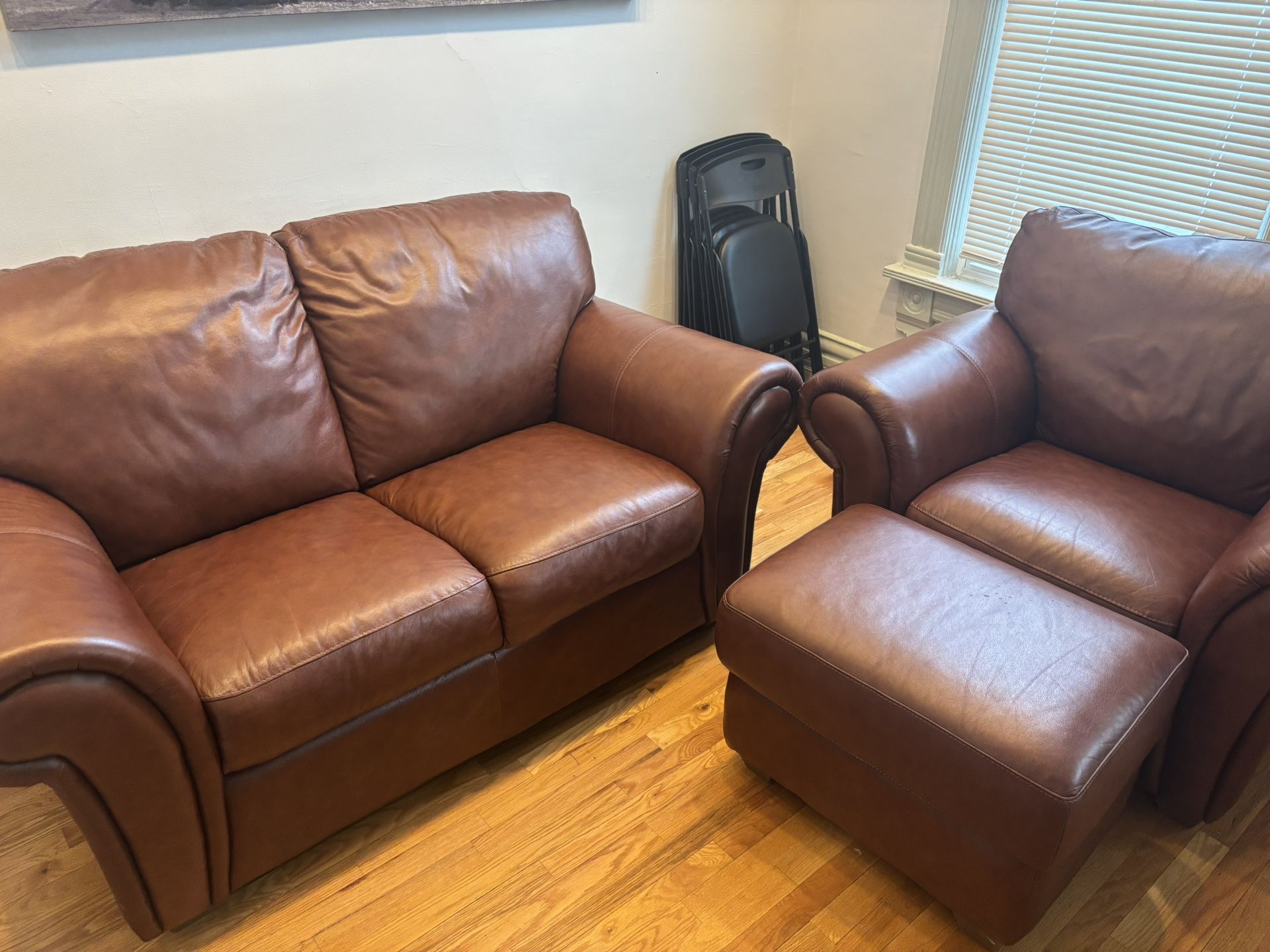 Italian Leather Furniture Set – Like New