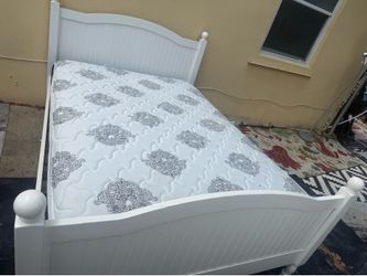 Cama full blanca